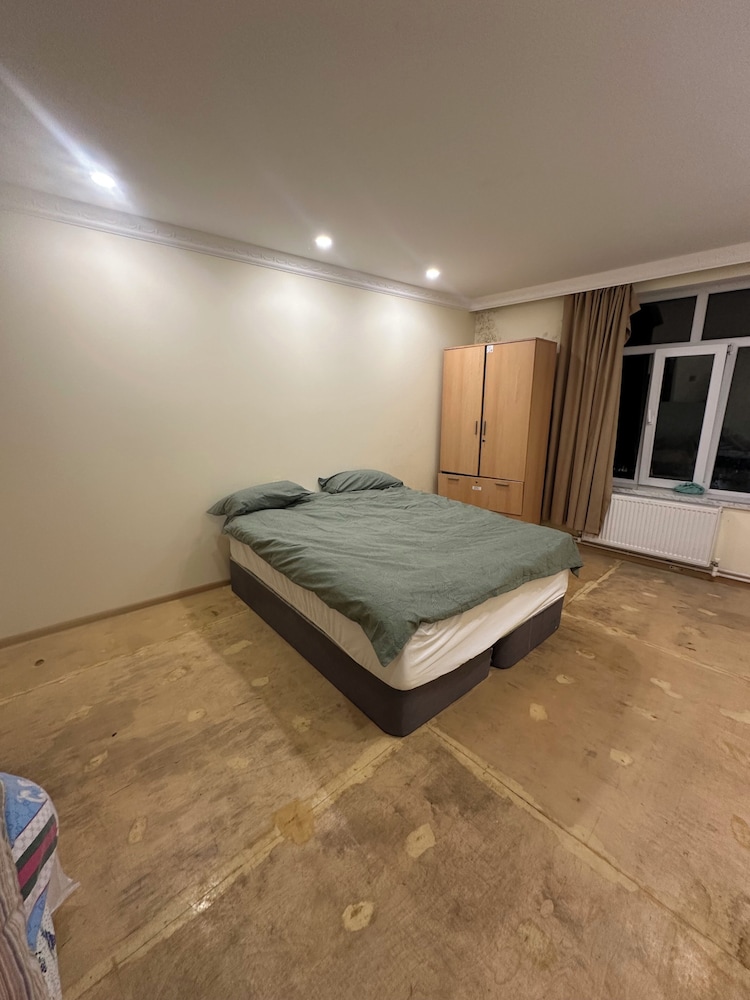 Basic Double or Twin Room - Photo 28