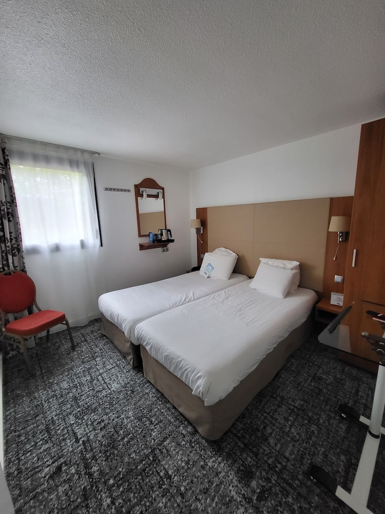 Standard Room, 2 Twin Beds - Photo 3