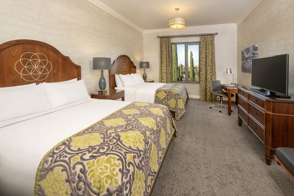 Premium Room, 2 Queen Beds, Resort View