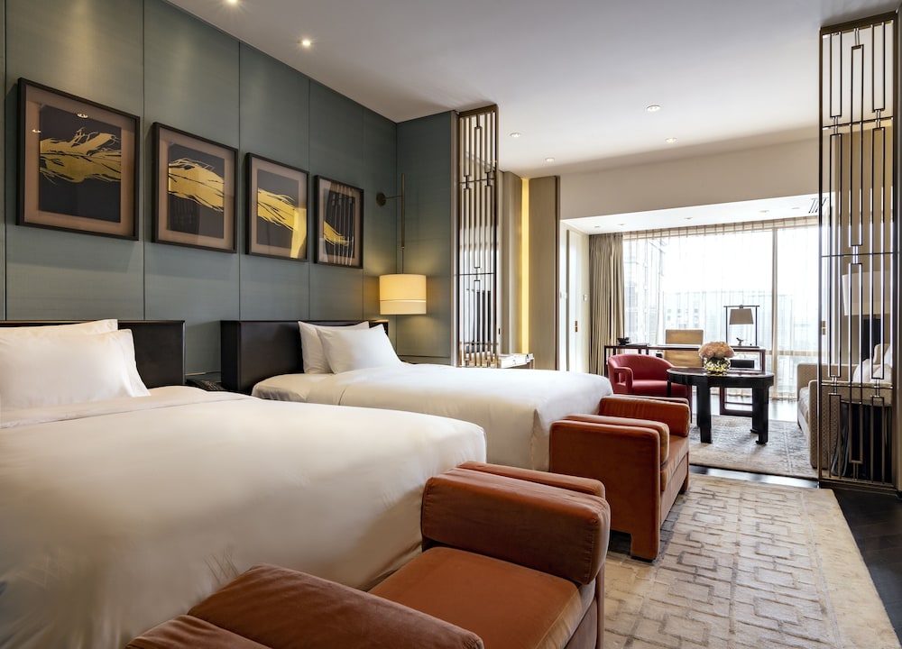 Premier Twin room