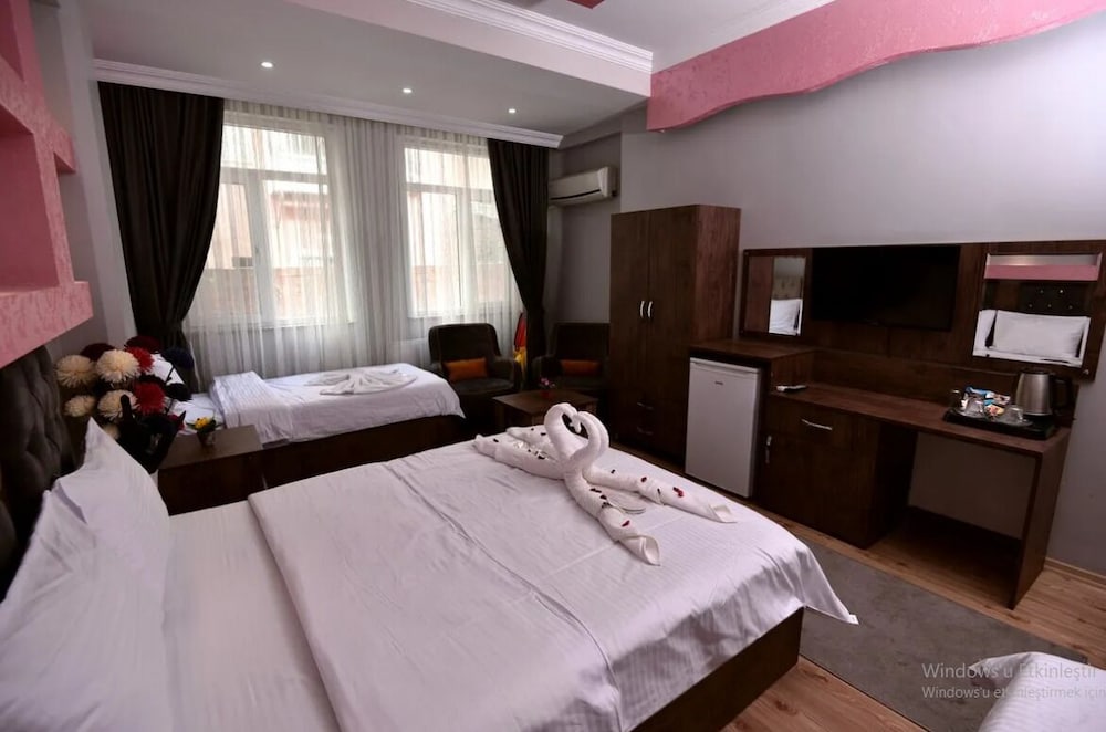 Deluxe Triple Room photo 1