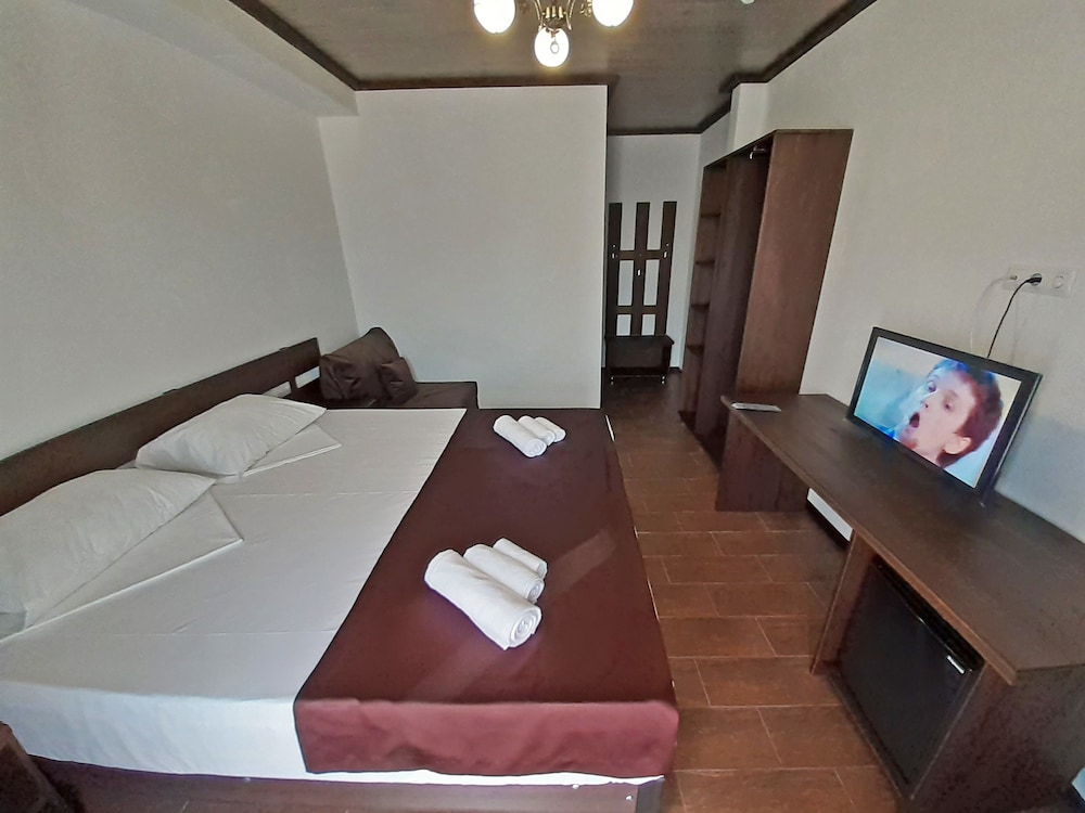 Family Triple Room photo 2