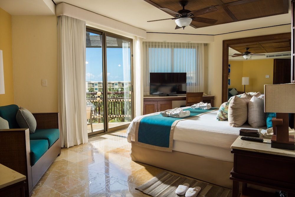 Premium Deluxe Tropical King - Photo 2