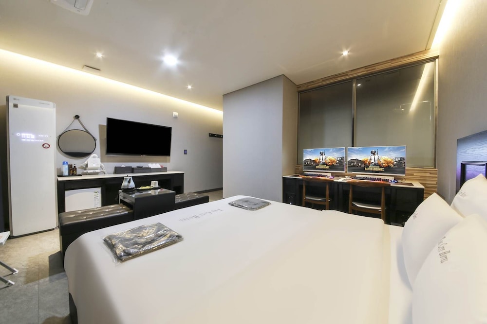Couple PC room - Photo 4