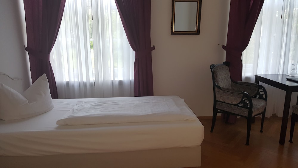 Comfort Single Room