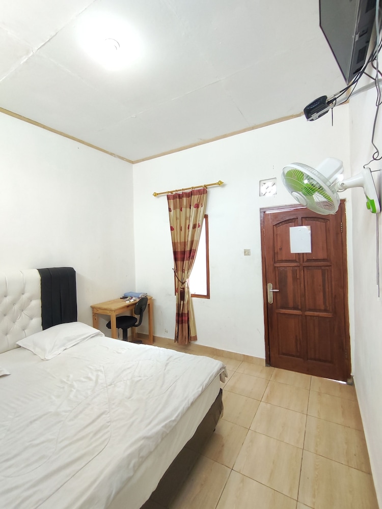 Basic Room, Courtyard View photo 2