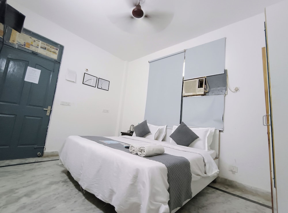 Deluxe Room - Photo 8