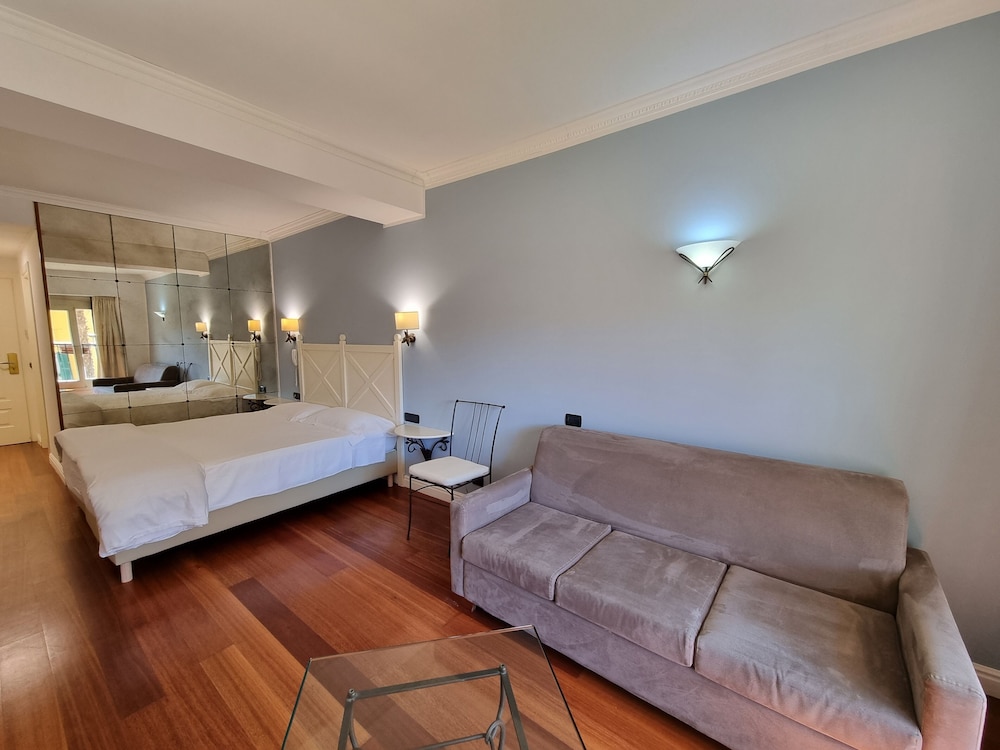 Family Junior Suite - Photo 3