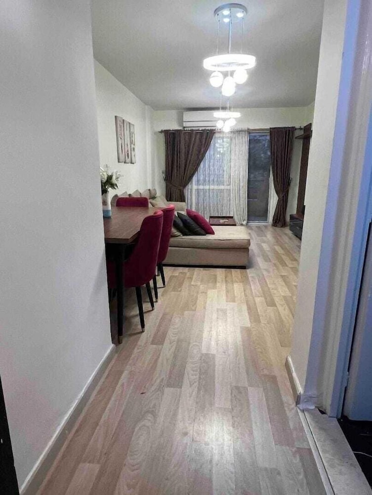 Apartment photo 3