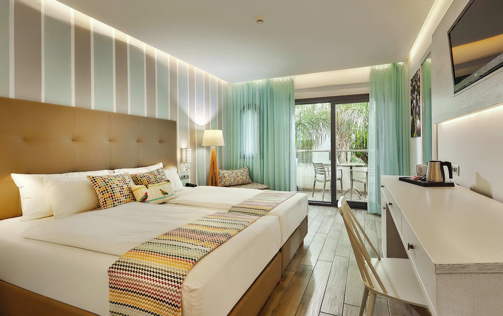 Superior Double Room Garden View