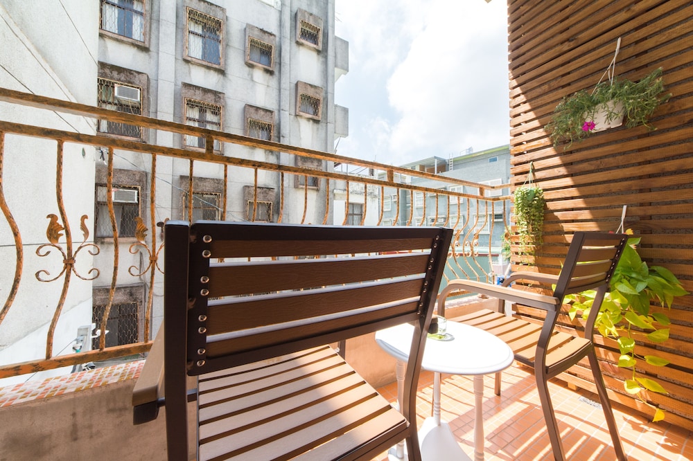 Comfort Room, 1 Bedroom, City View photo 2