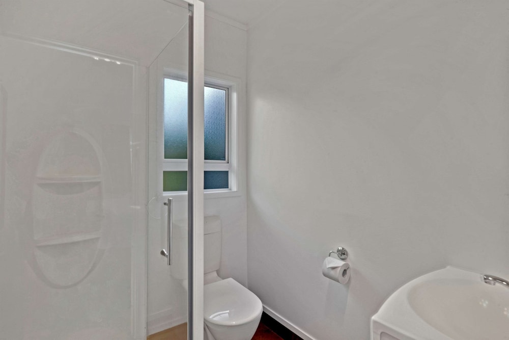 Room, Multiple Beds, Non Smoking - Photo 17