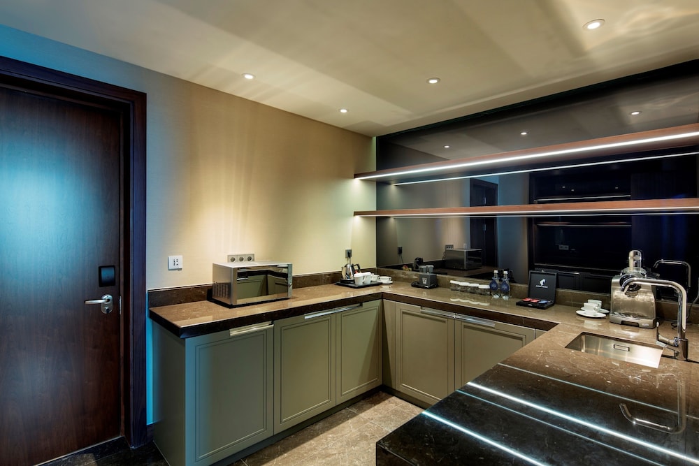 Presidential Suite