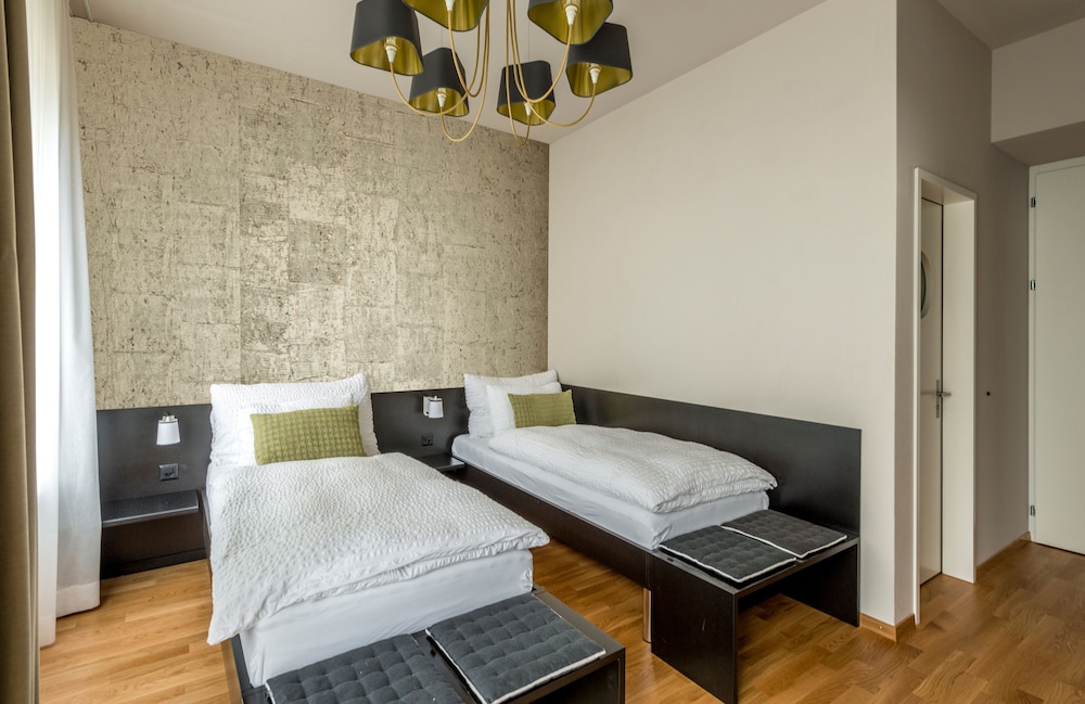 Superior Quadruple Room, Balcony, River View photo 3