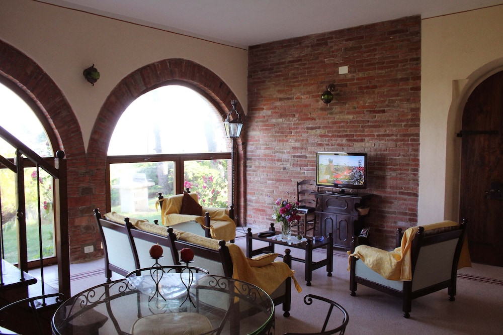 Villa, 4 Bedrooms photo 1