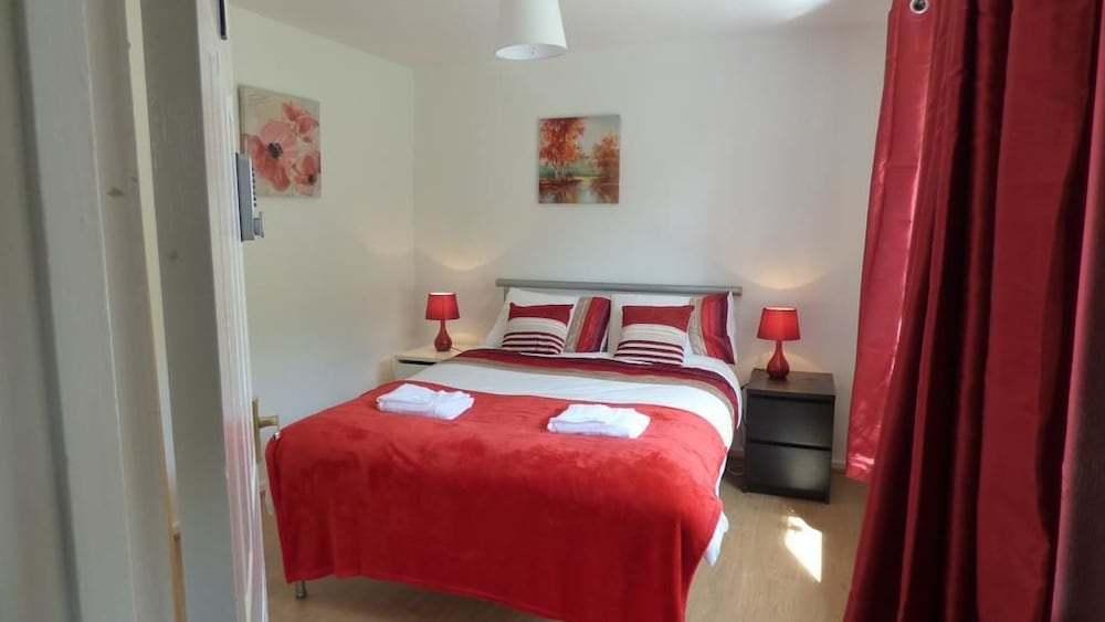 Comfort House, 3 Bedrooms (Sleeps 9) photo 1