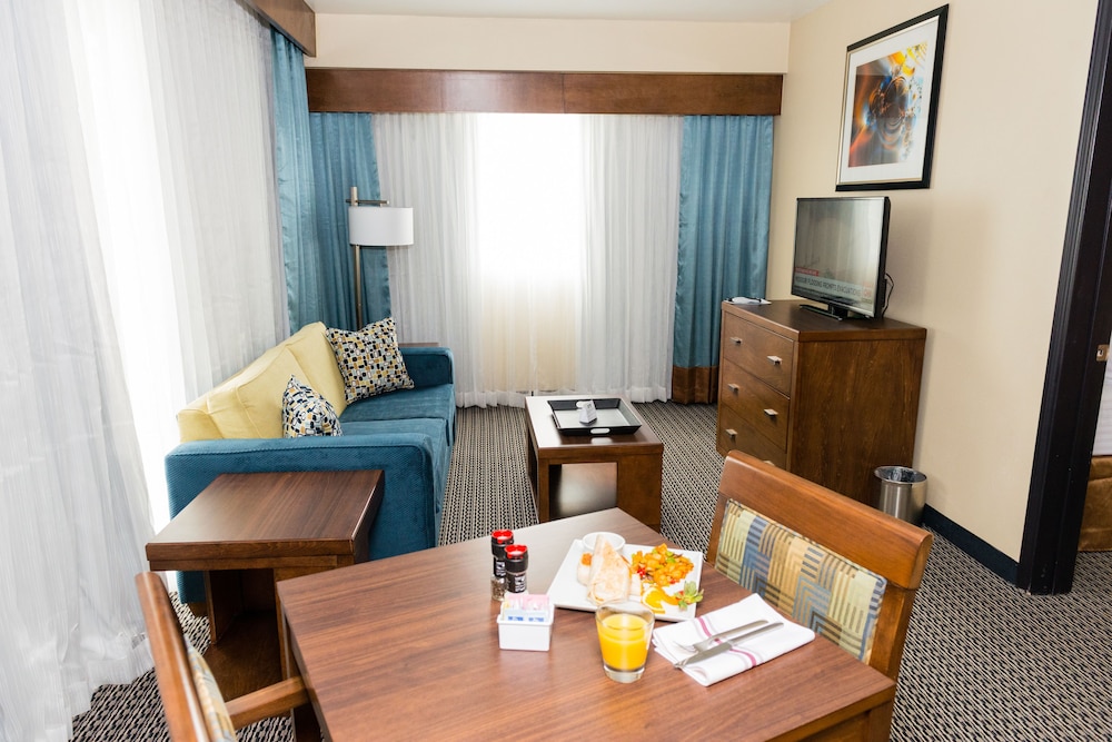 Suite, 1 Bedroom photo 3