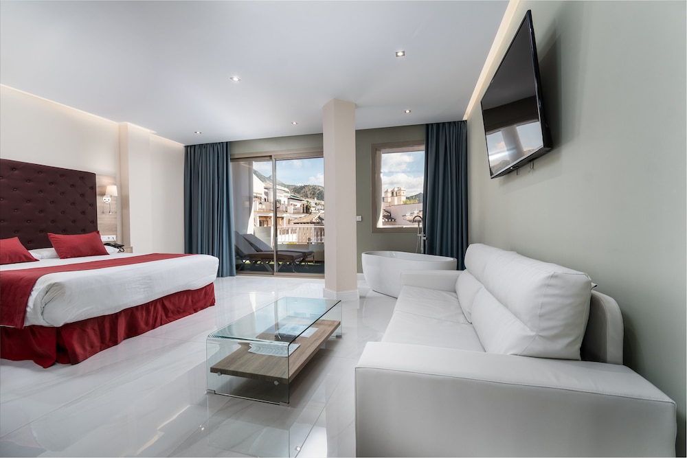 Junior Double Room, 1 Queen Bed - Photo 11