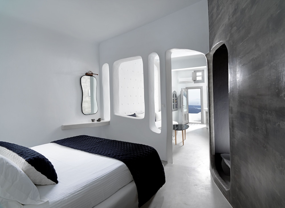 Suite, Sea View (outdoor Jetted Tub) - Photo 2
