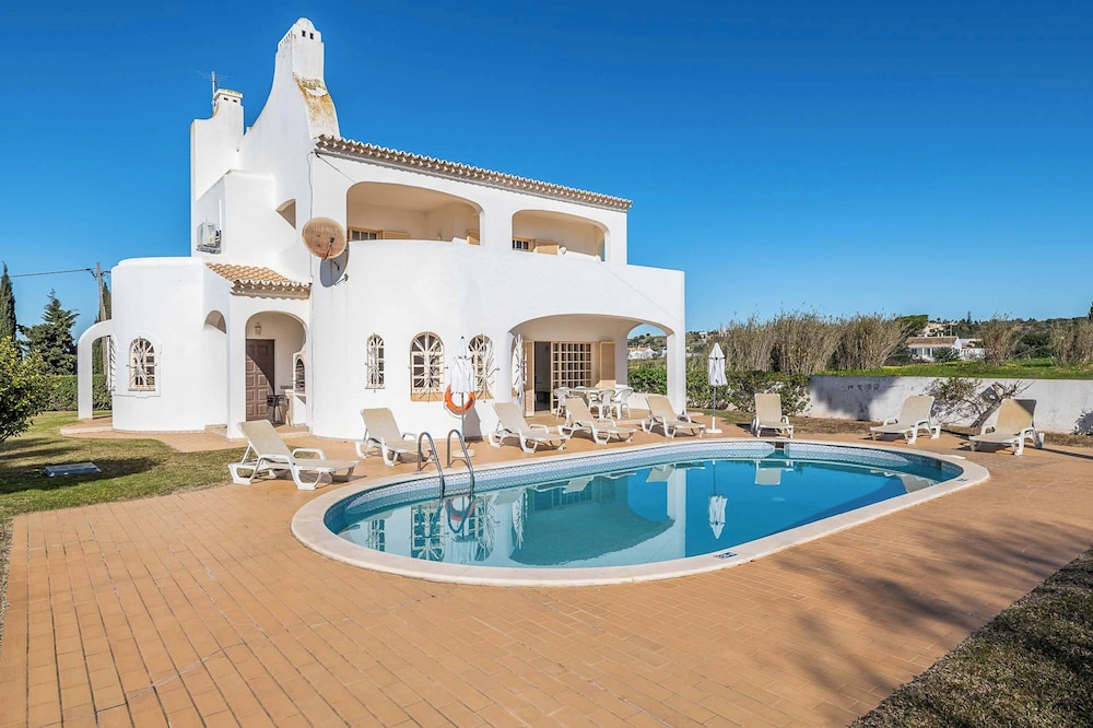 Villa (4 Bedrooms)