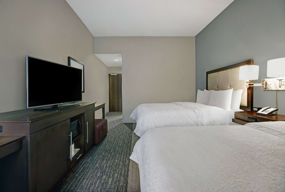 Room, 2 Queen Beds, Accessible, Non Smoking - Photo 4