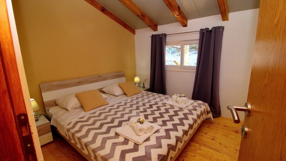 House (Holiday Home Bili Žal - Two Bedroom ) photo 2