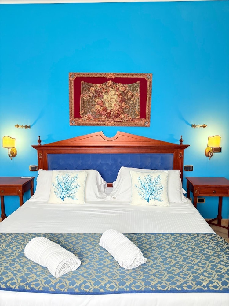 Deluxe Double Room - Photo 3
