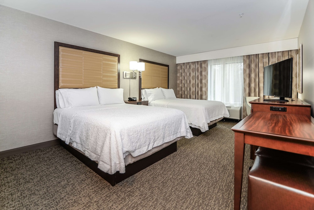 Room, 2 Queen Beds, Accessible (Hearing) photo 2