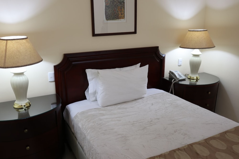 Room, 1 Double Bed, Non Smoking (Interior View) - Photo 2