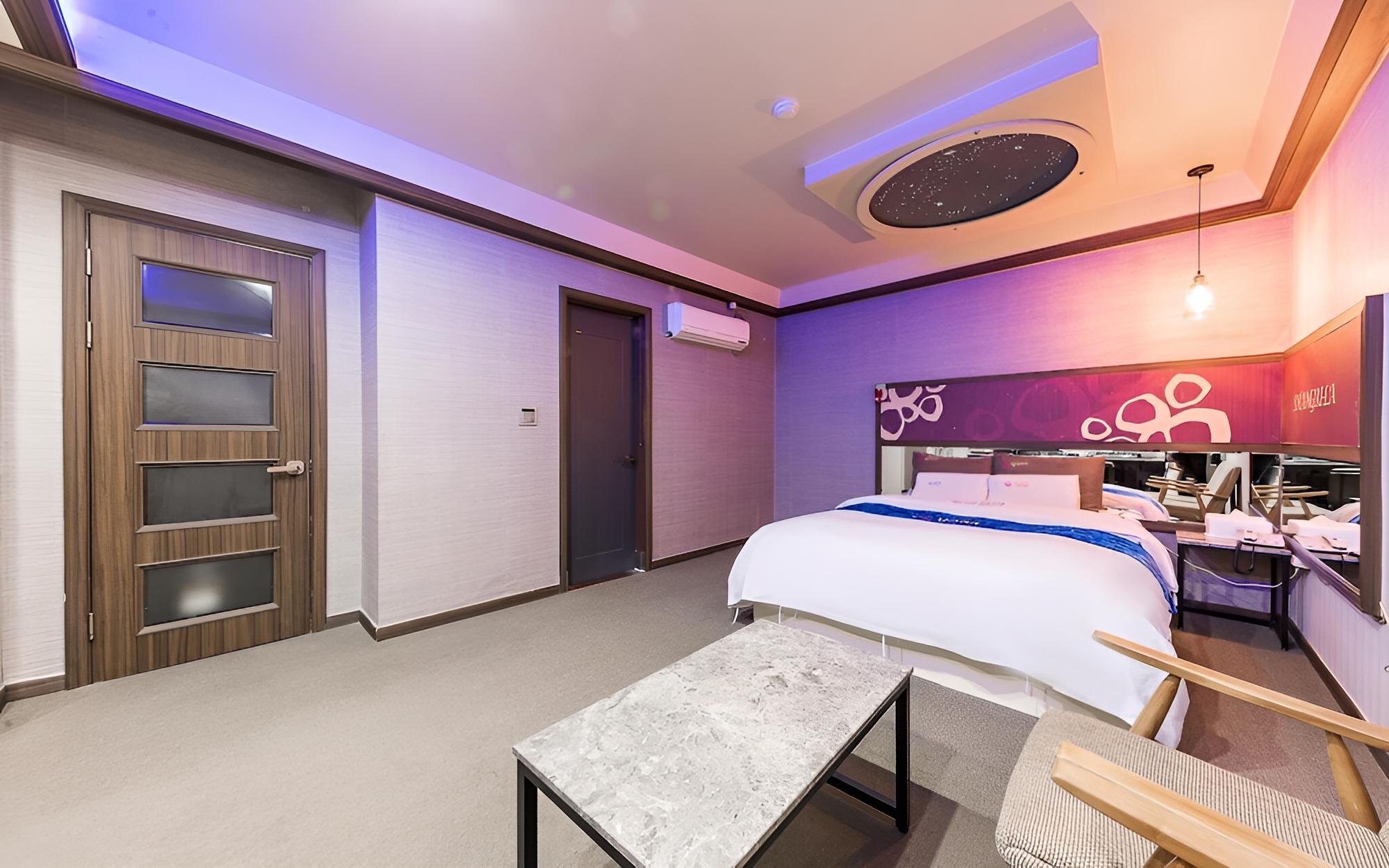 Room (Standard(Latest game PC Air purifier ) - Photo 2