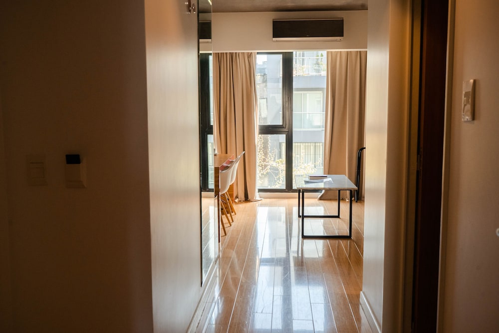 Suite (Master) thumbnail 6