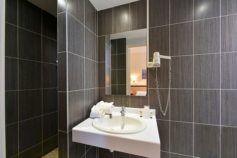 Basic Double Or Twin Room photo 2