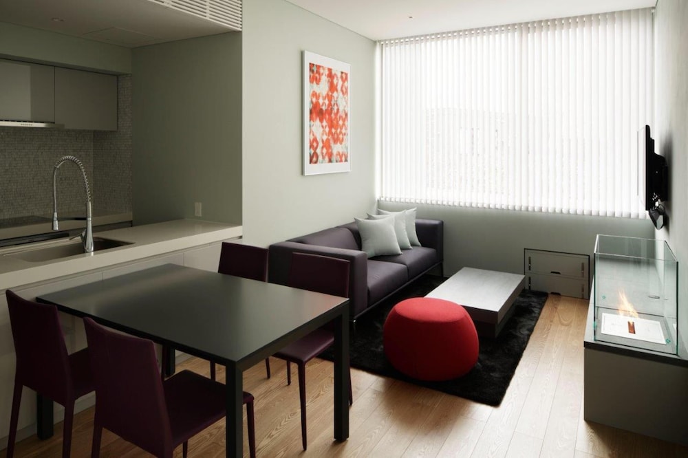 1 Bedroom Suite photo 1