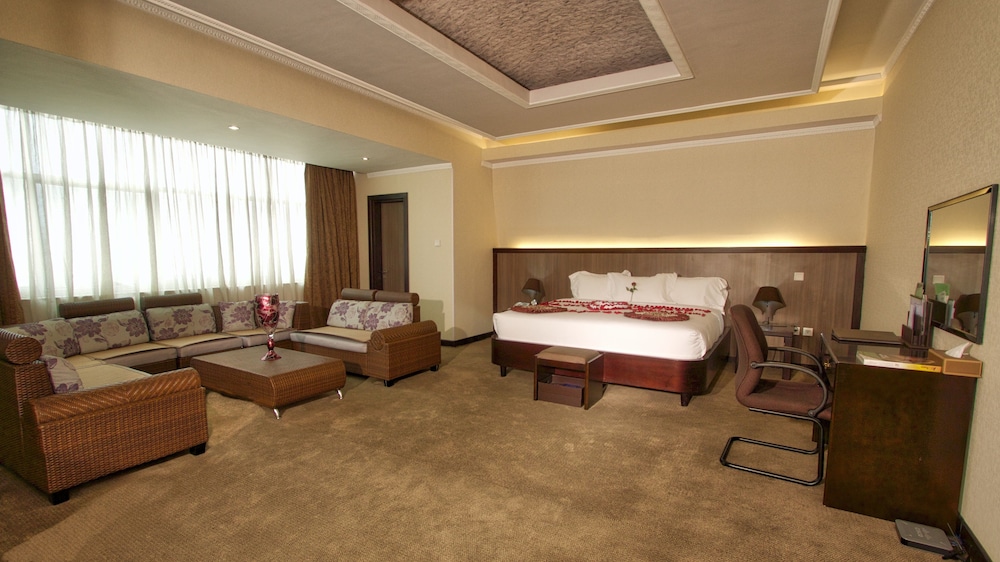 Executive Suite (Executive)