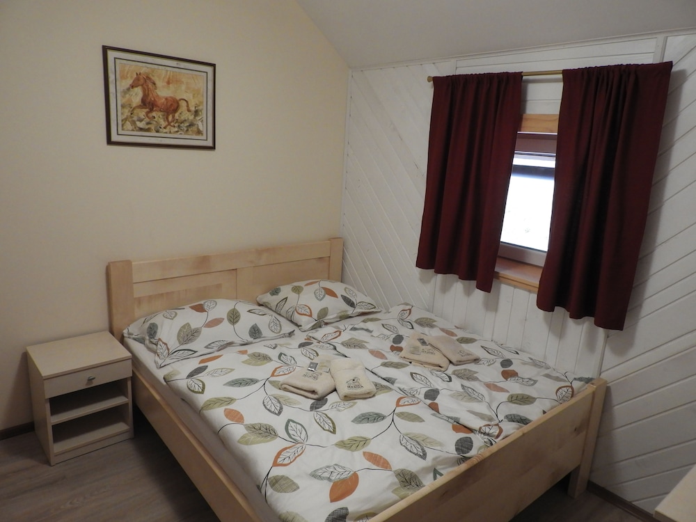 Room (Attic) photo 1