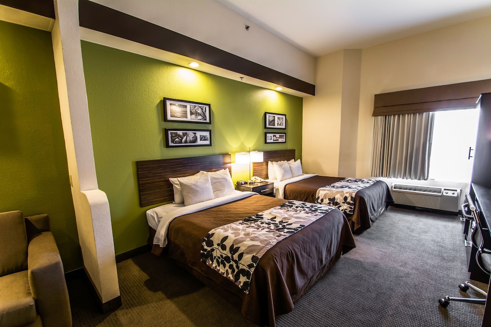 Suite, Multiple Beds, Accessible, Non Smoking