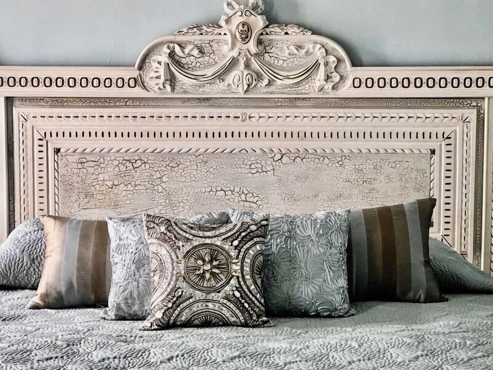 Junior King Suite - Photo 1