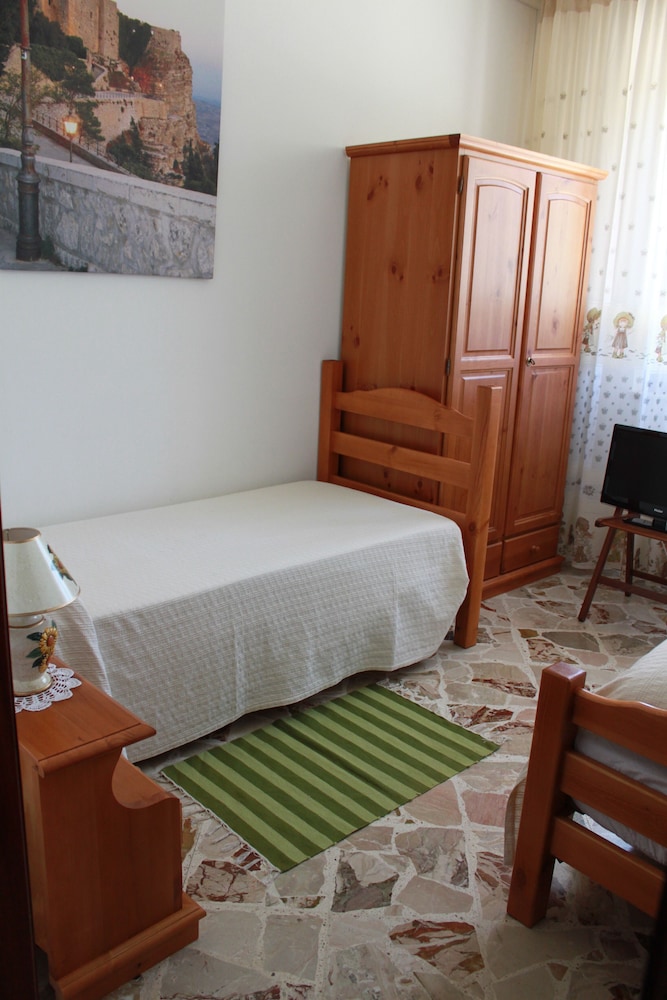 Twin Room photo 1
