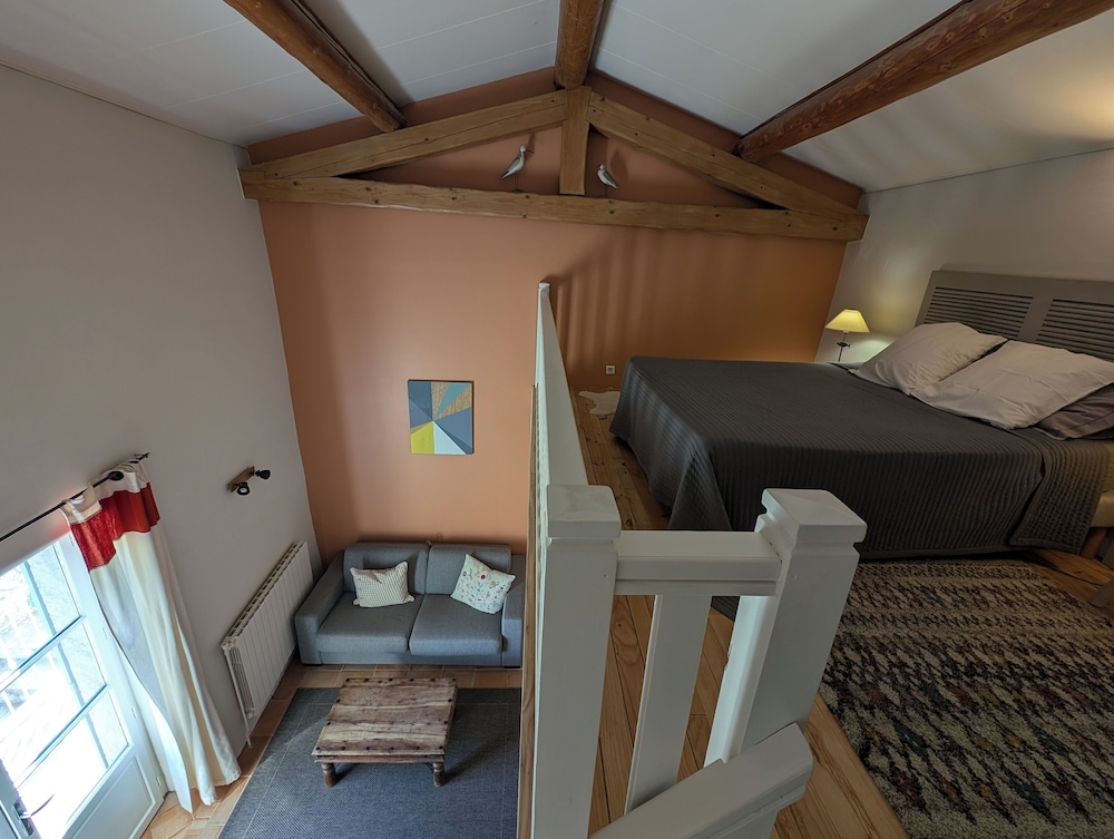 Comfort Duplex, Vineyard View photo 1