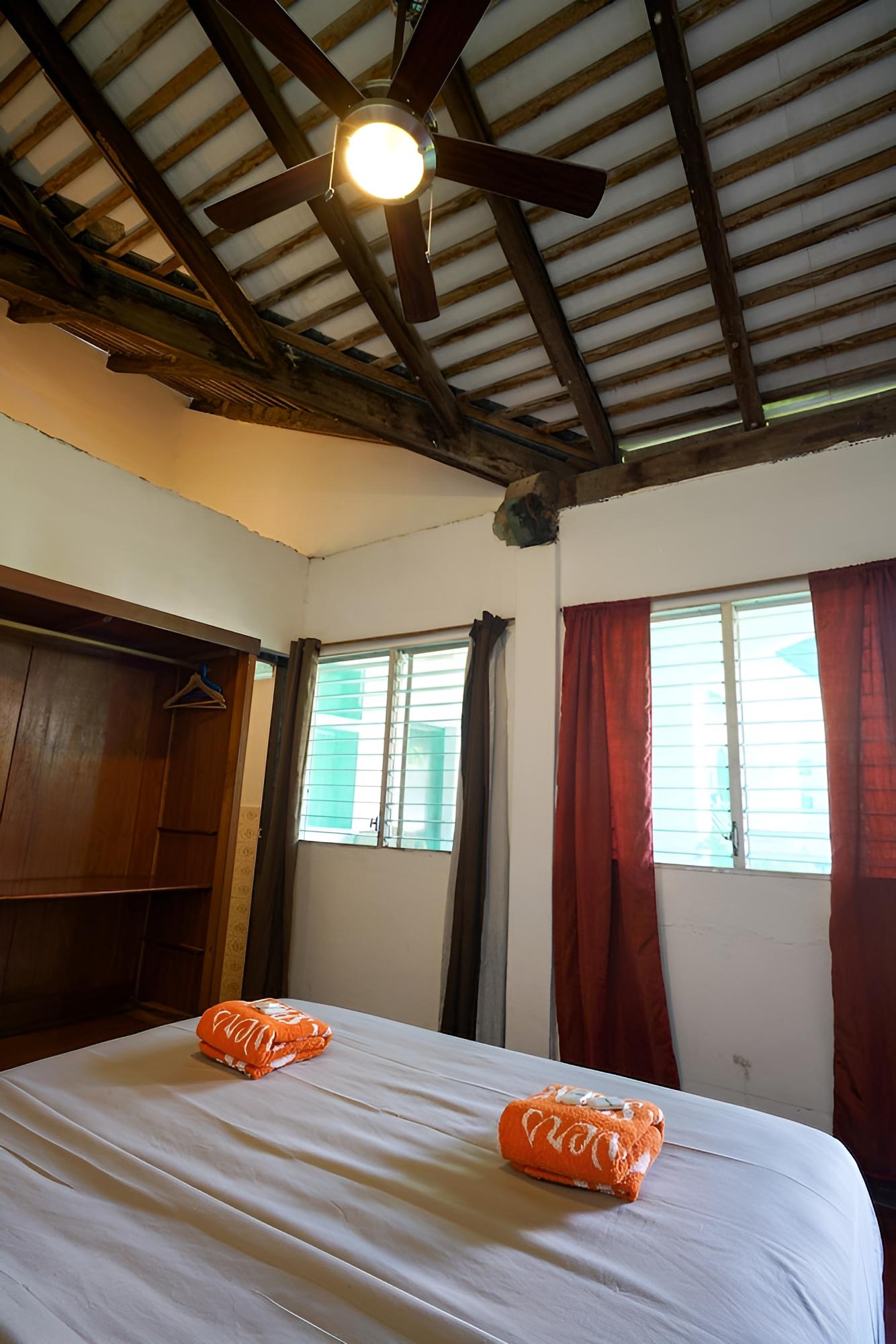 Comfort Double Room, 1 Bedroom, Private Bathroom, Garden Area photo 2