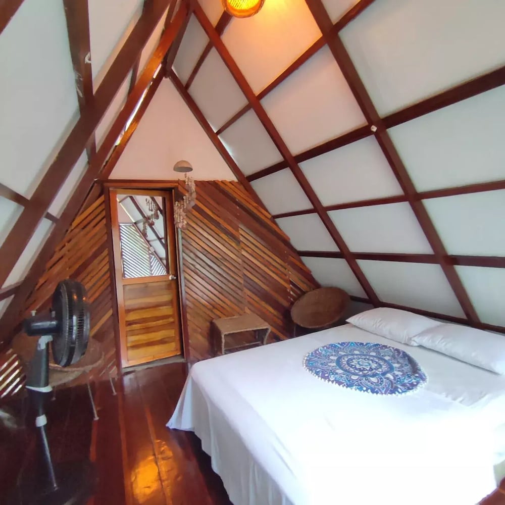 Deluxe Cabin photo 3
