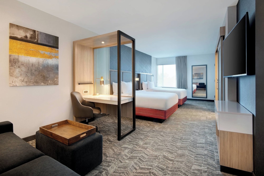 Suite, 2 Queen Beds - Photo 1