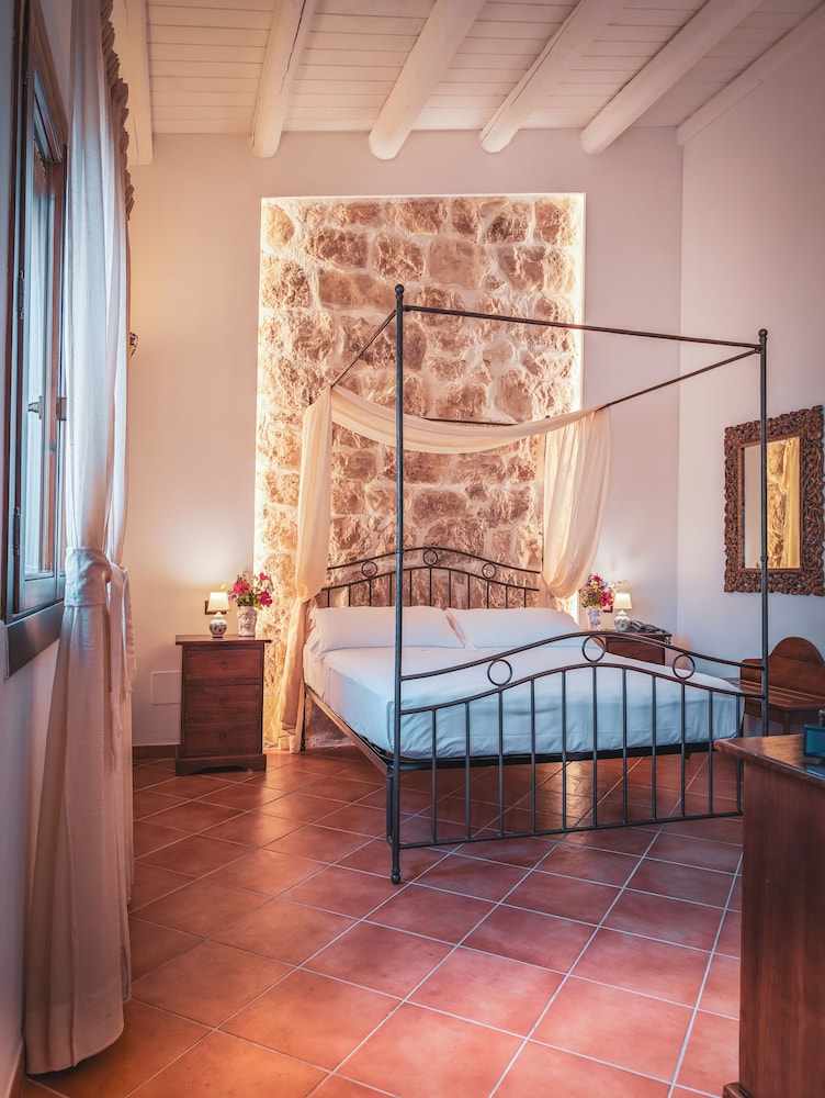 Double Room (Romantica) photo 2