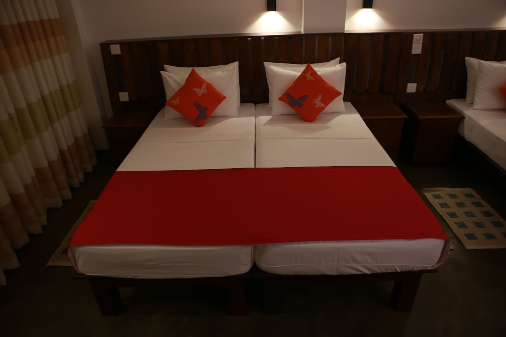 Deluxe Apartment, Multiple Beds, Garden View photo 2