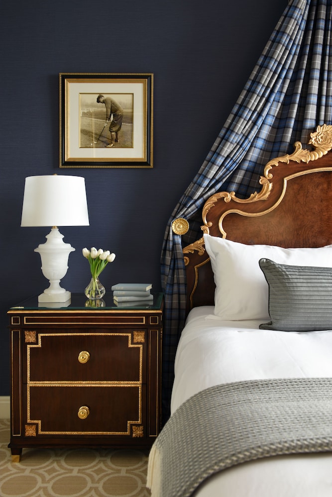 Premium Twin Room - Photo 2