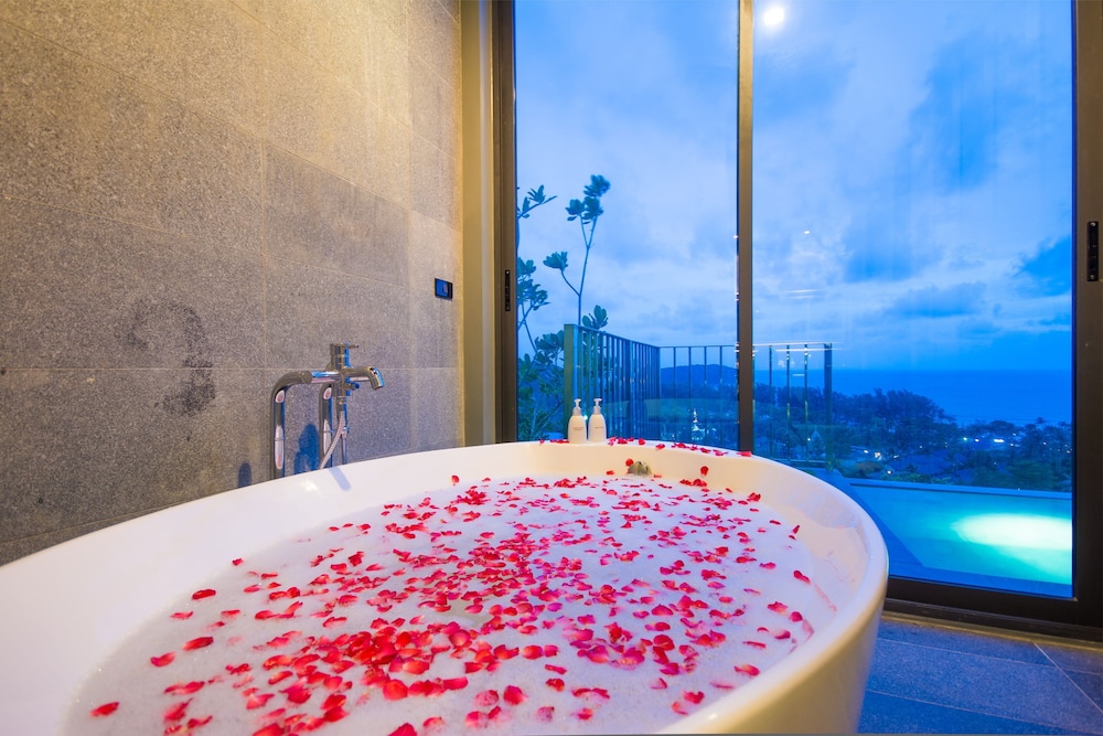 Ocean View Pool Villa - Photo 8