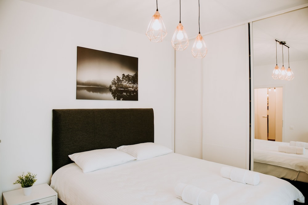 Luxury Suite photo 2