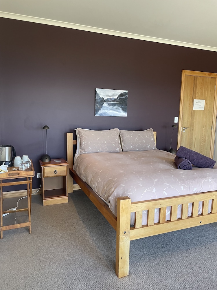 Standard Suite, 1 Bedroom, Non Smoking (Koru) photo 2