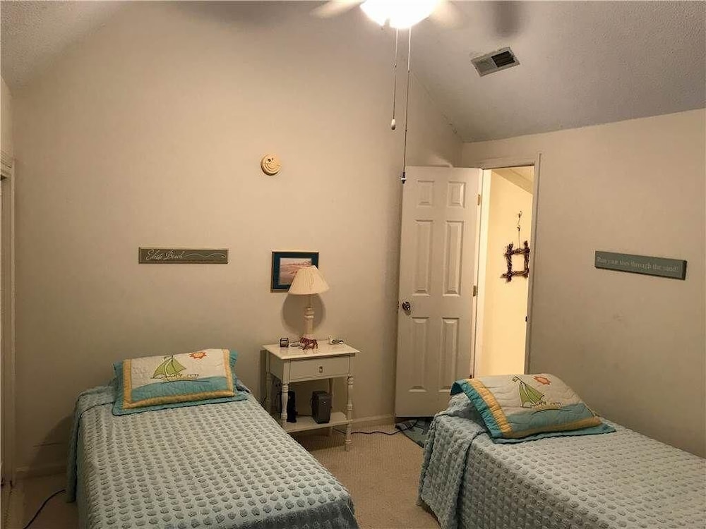 House, Multiple Beds (Summerwind 782) photo 3