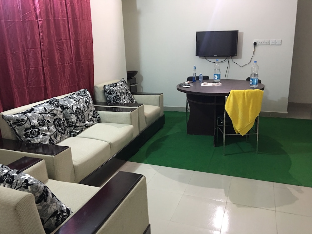 City Apartment, 1 Queen Bed, Kitchen, City View photo 1